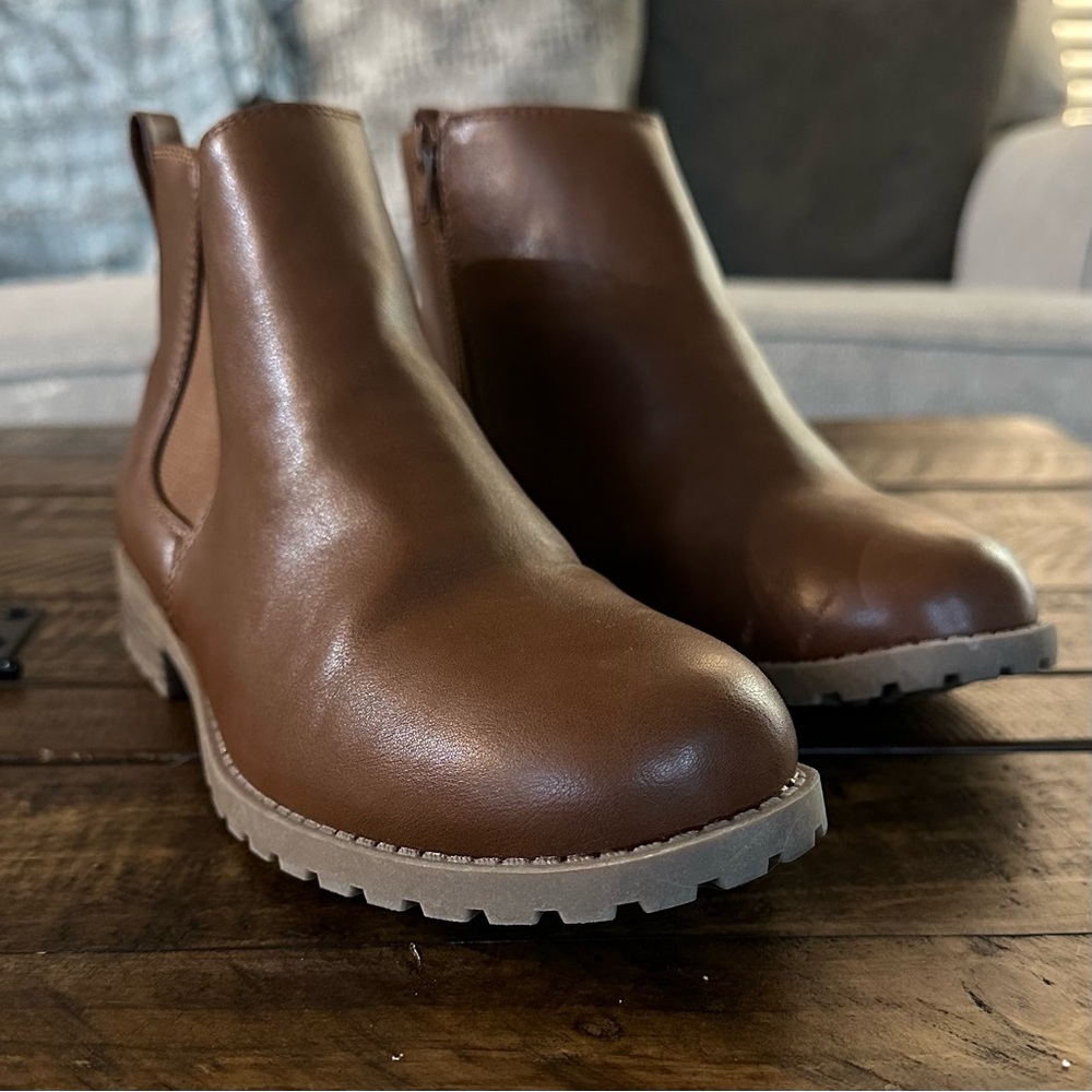 Sonoma Brown Ankle Boots